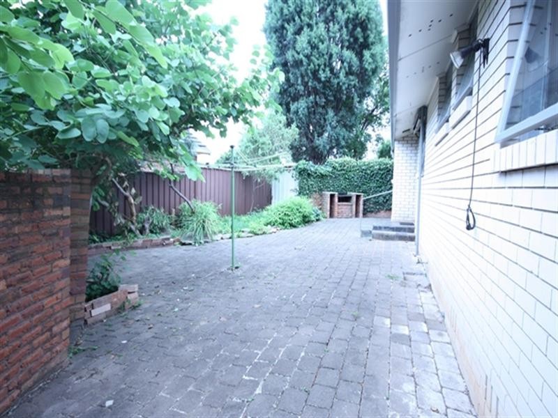 1 Jenolan Street, Leumeah NSW 2560