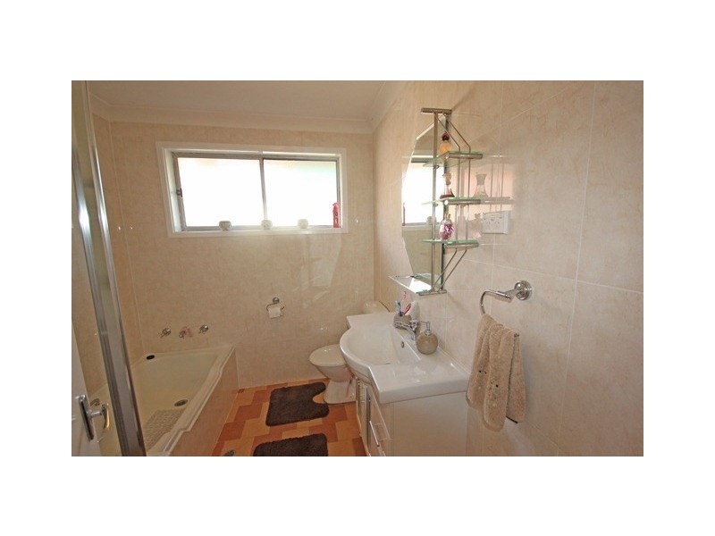 10 Teralba Road, Leumeah NSW 2560