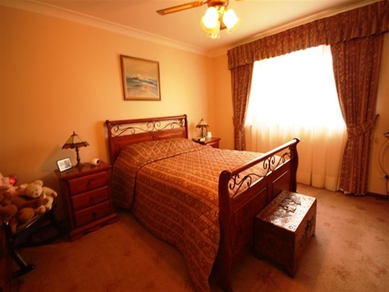 30 Bungonia Road, Leumeah NSW 2560