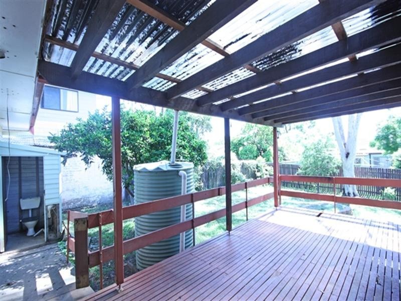29 Ivanhoe Street, Ingleburn NSW 2565