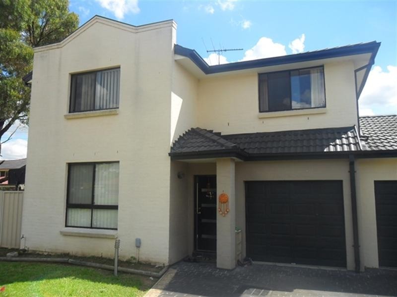 1/75 Minto Road, Minto NSW 2566