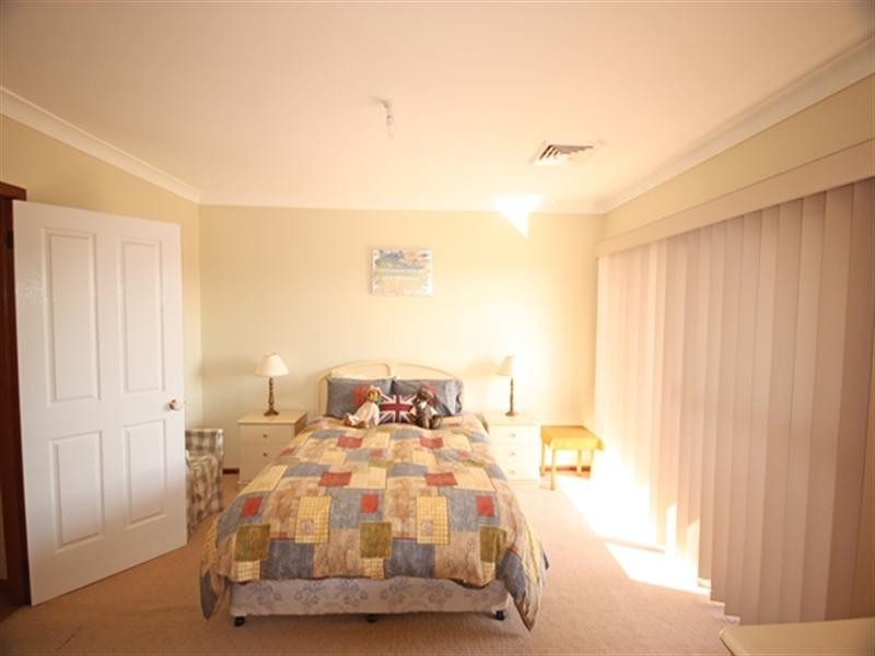 Glen Alpine NSW 2560