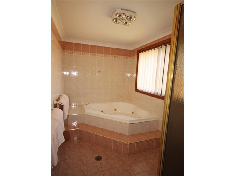 Glen Alpine NSW 2560