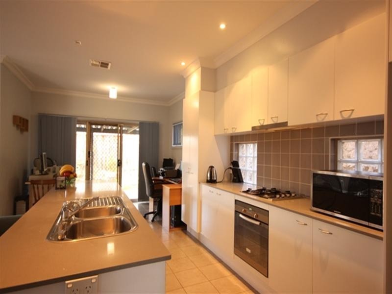 16 Stowe Avenue, Campbelltown NSW 2560