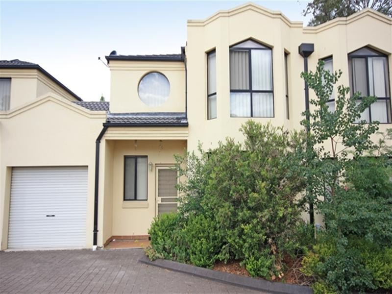 Macquarie Fields NSW 2564