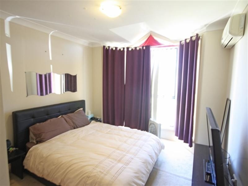 Macquarie Fields NSW 2564