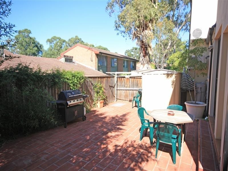 Macquarie Fields NSW 2564
