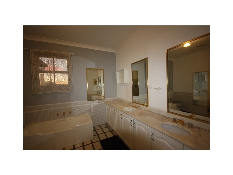 75 Wattle Creek Drive, Theresa Park NSW 2570