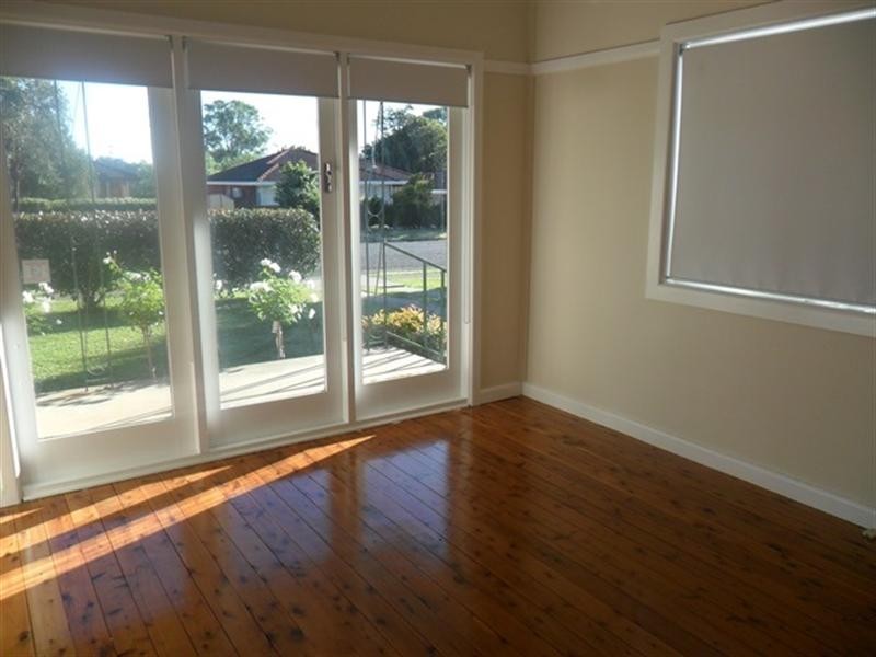 34 Burns Road, Leumeah NSW 2560