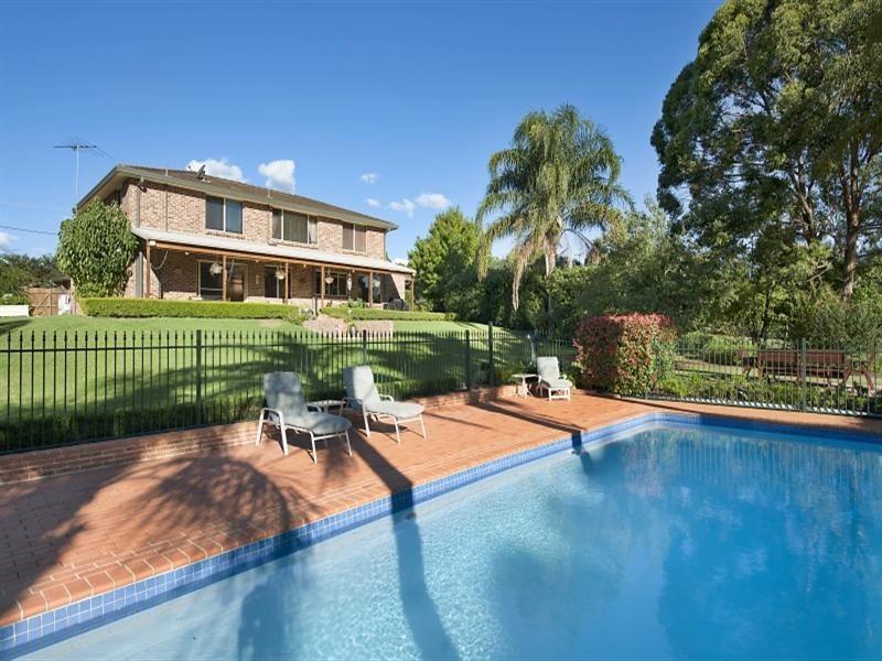 27 Sickles Drive, Grasmere NSW 2570