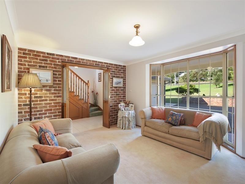 27 Sickles Drive, Grasmere NSW 2570
