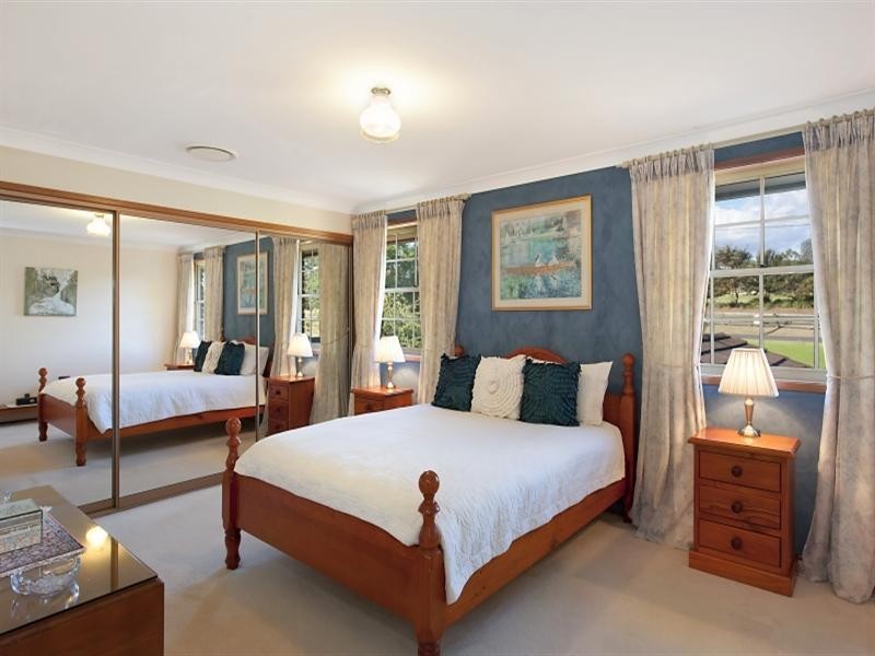 27 Sickles Drive, Grasmere NSW 2570