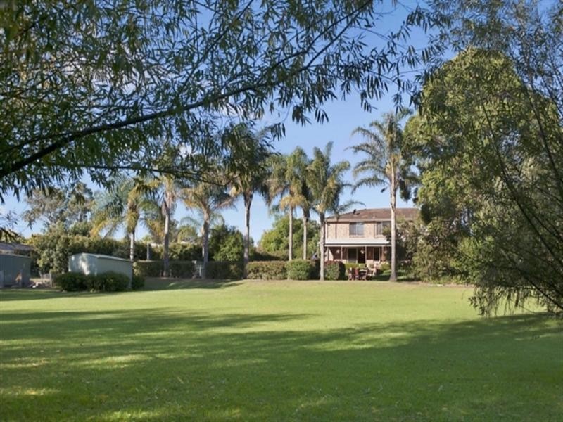27 Sickles Drive, Grasmere NSW 2570