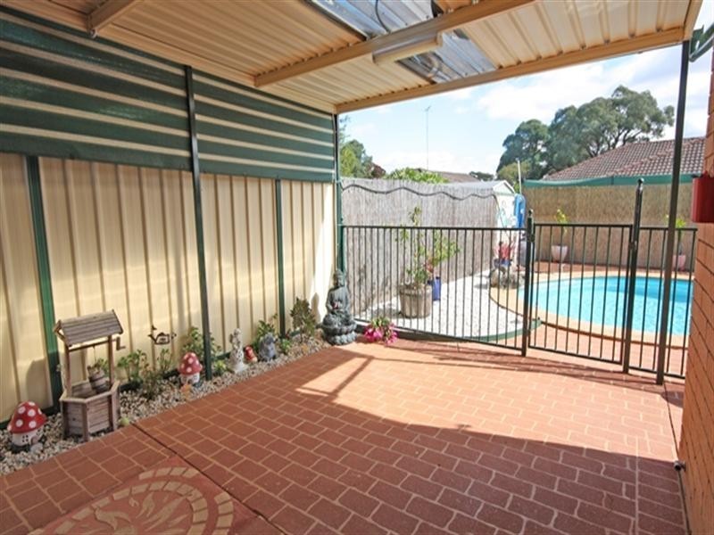 Ruse NSW 2560