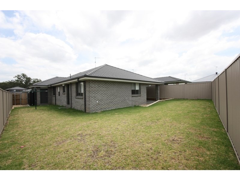 14 Campine Street, Spring Farm NSW 2570