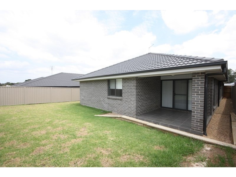 14 Campine Street, Spring Farm NSW 2570