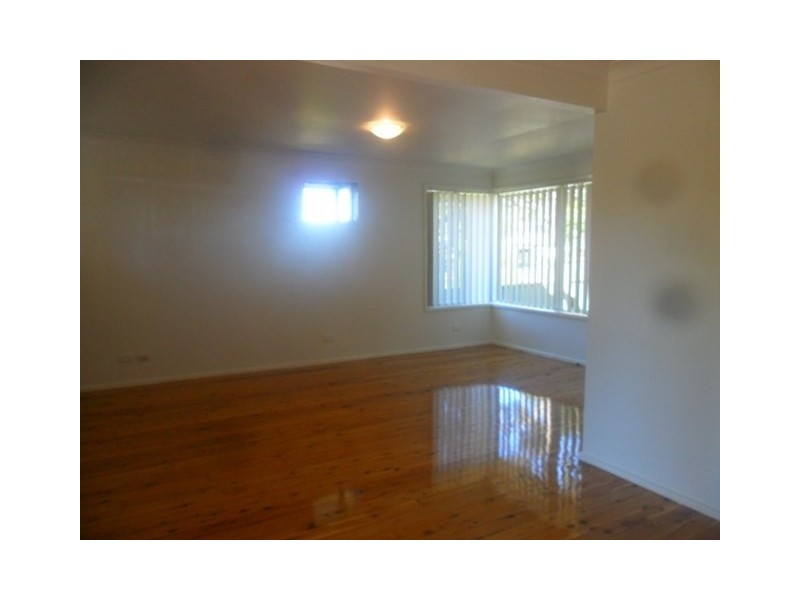 24 Carrington Circuit, Leumeah NSW 2560