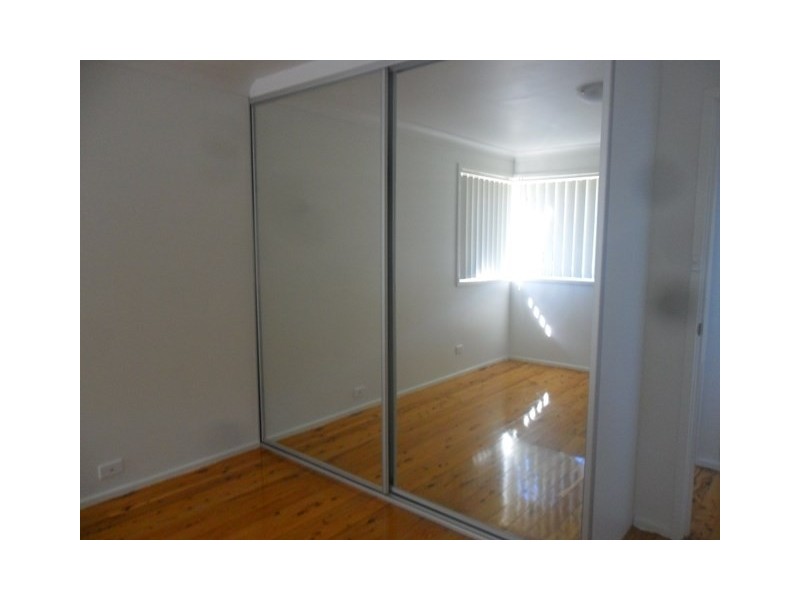 24 Carrington Circuit, Leumeah NSW 2560