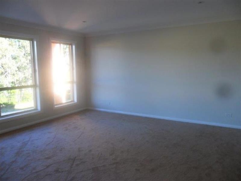 23 Jarvisfield Place, Macquarie Links NSW 2565