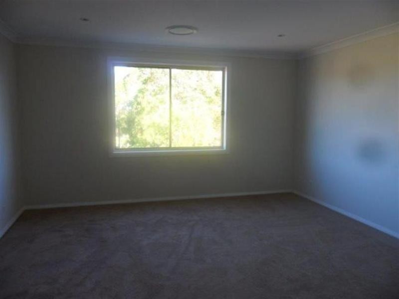 23 Jarvisfield Place, Macquarie Links NSW 2565