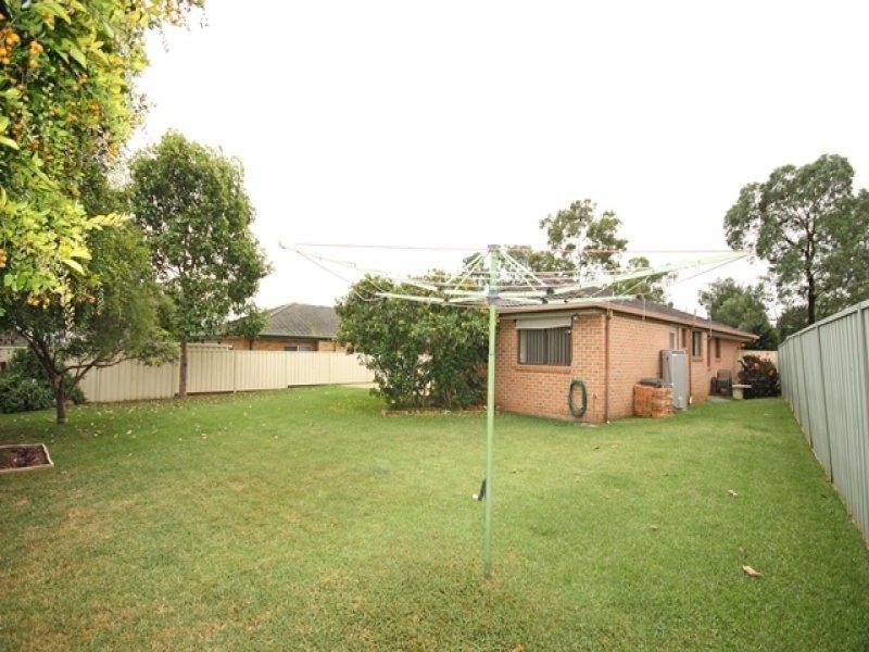 5 Mary Anne Close, Mount Annan NSW 2567
