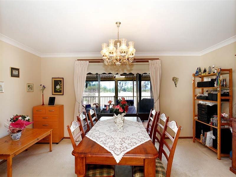 37b Sebastian Avenue, Rosemeadow NSW 2560