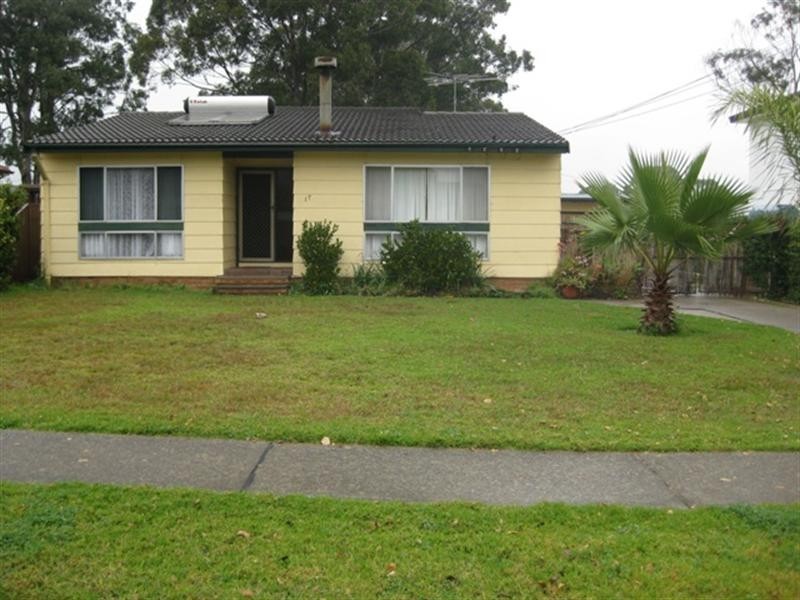 17 durham Street, Minto NSW 2566