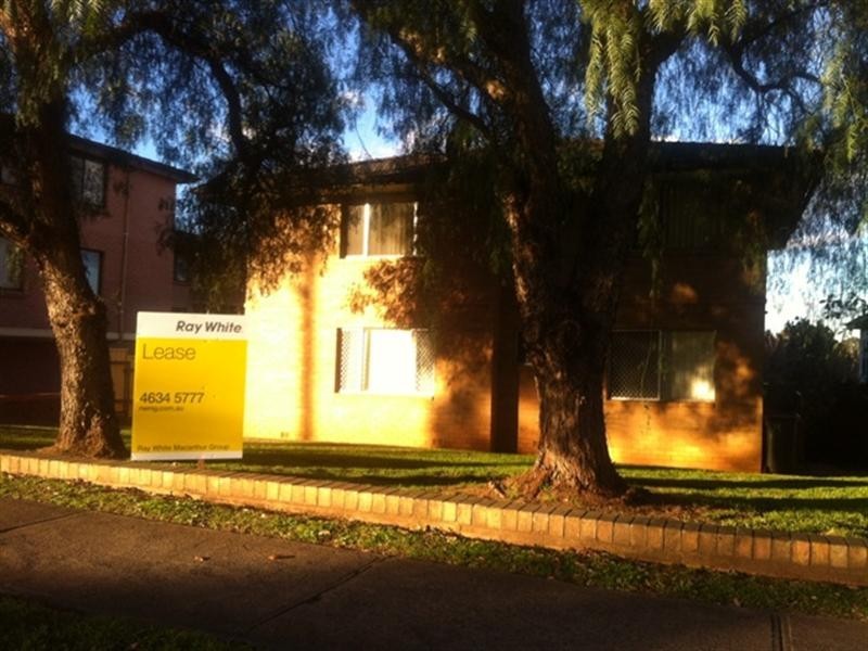 2/36 Old Hume Highway, Camden NSW 2570