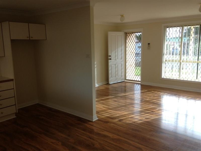 1b Warwick Street, Minto NSW 2566