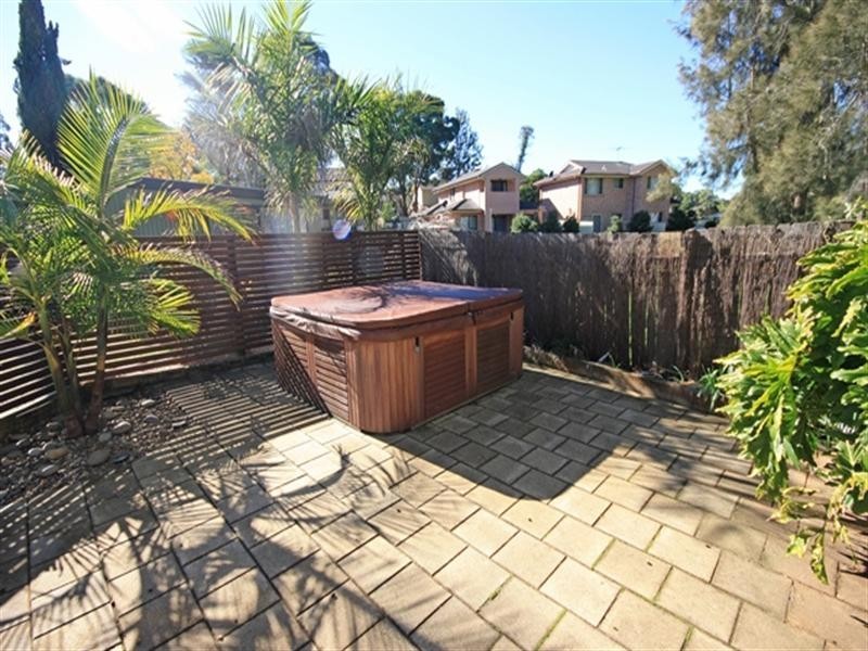Eagle Vale NSW 2558