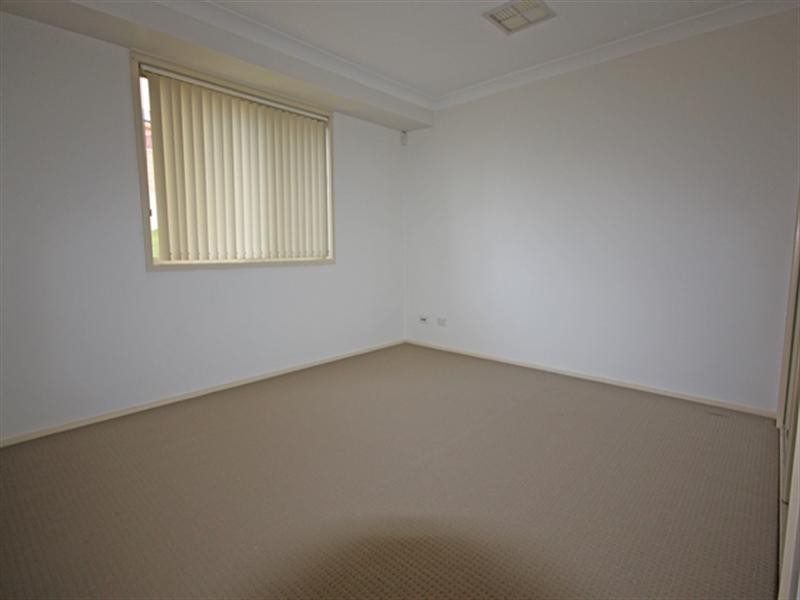 135 ENGLORIE PARK Drive, Glen Alpine NSW 2560
