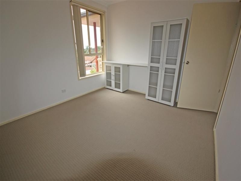 135 ENGLORIE PARK Drive, Glen Alpine NSW 2560