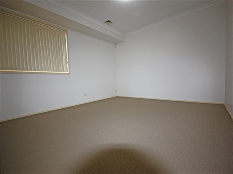 135 ENGLORIE PARK Drive, Glen Alpine NSW 2560