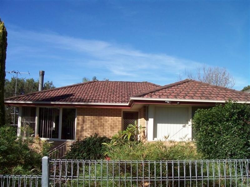 12 Randolph Street, Campbelltown NSW 2560