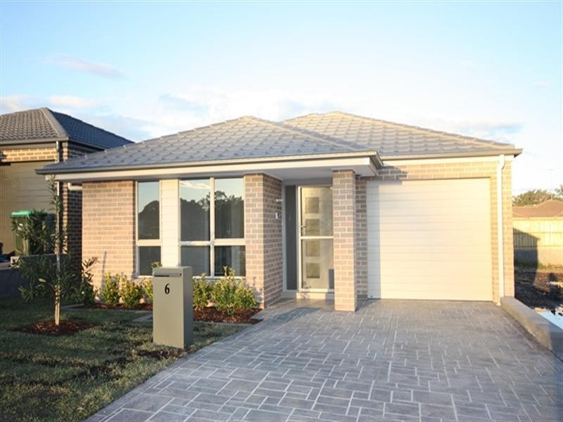 6 Kerr Street, Spring Farm NSW 2570