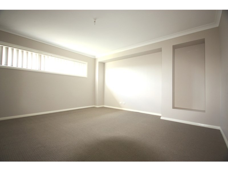 3 Neil Place, Oran Park NSW 2570