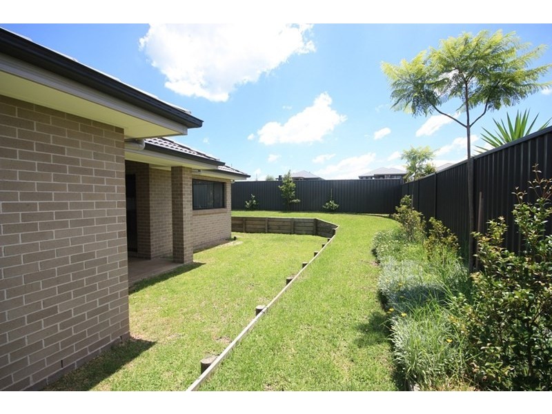 3 Neil Place, Oran Park NSW 2570