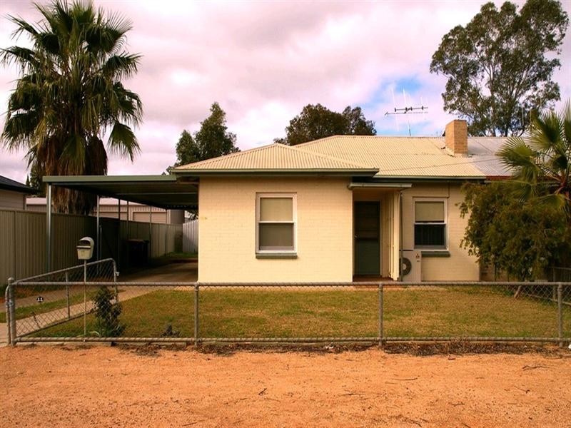 11 Hopkins Street, Renmark SA 5341