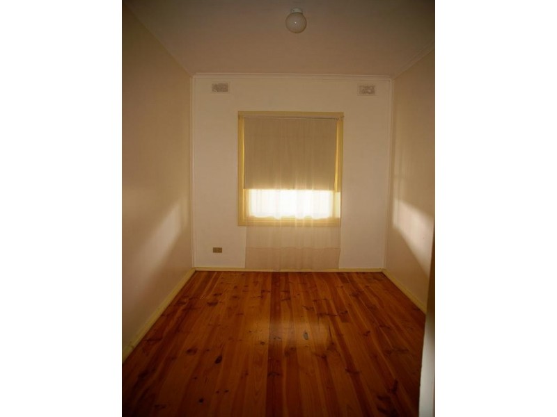 11 Hopkins Street, Renmark SA 5341