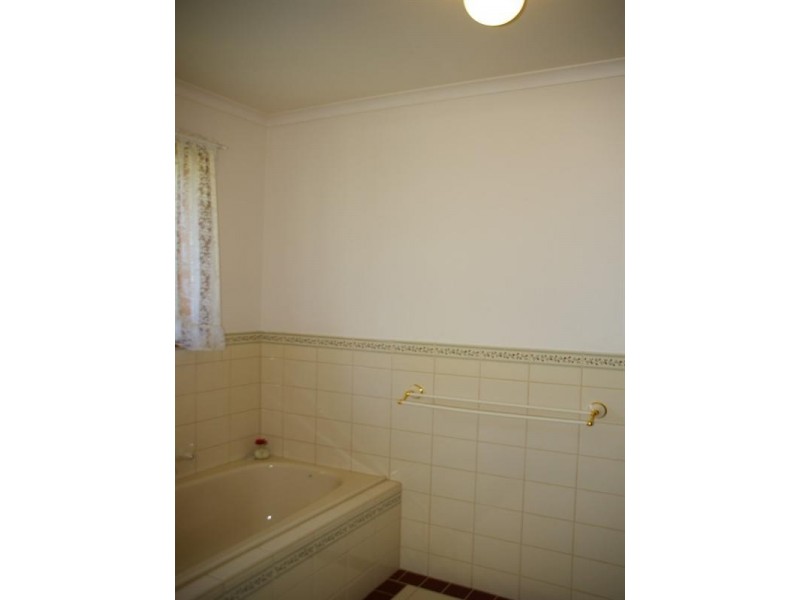 10 Railway Terrace, Renmark SA 5341