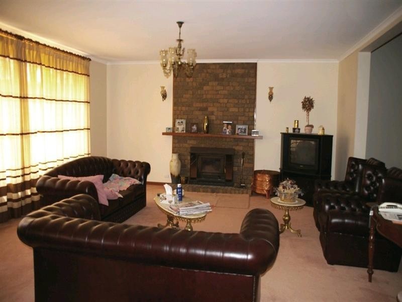 12 Orroroo Street, Renmark SA 5341