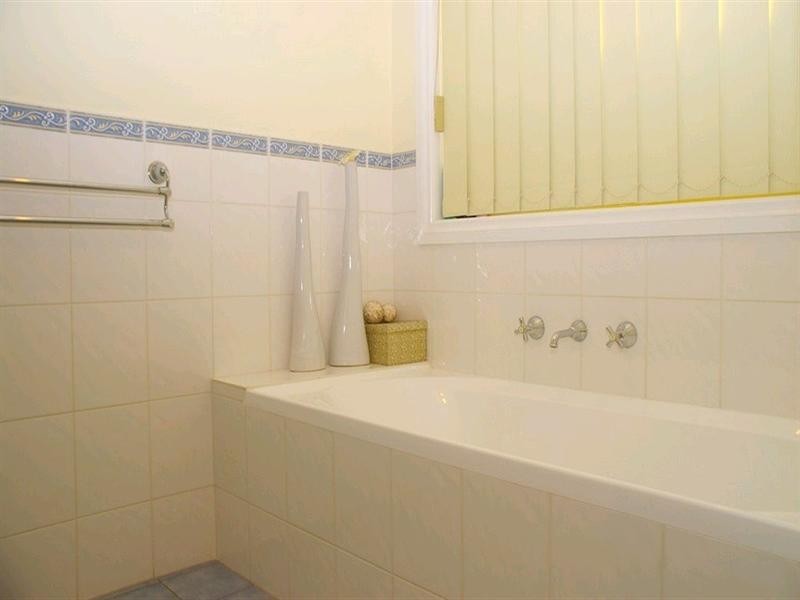 22 Railway Terrace, Renmark SA 5341