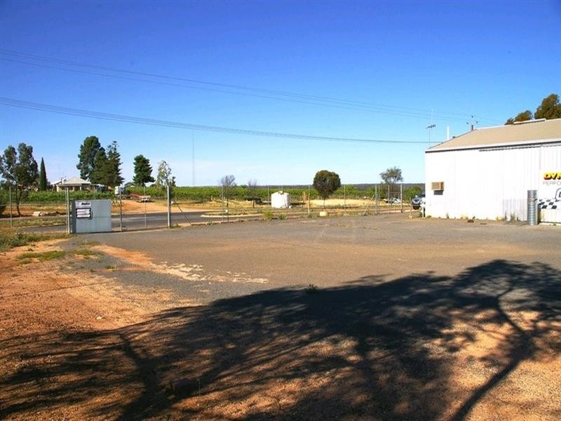 15 Industry Road, Paringa SA 5340