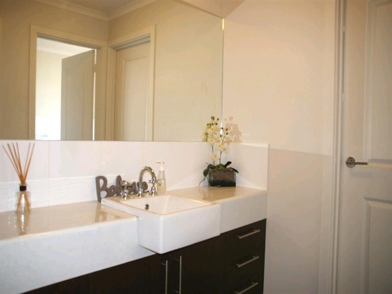 3 Rod Thomas Street, Renmark SA 5341