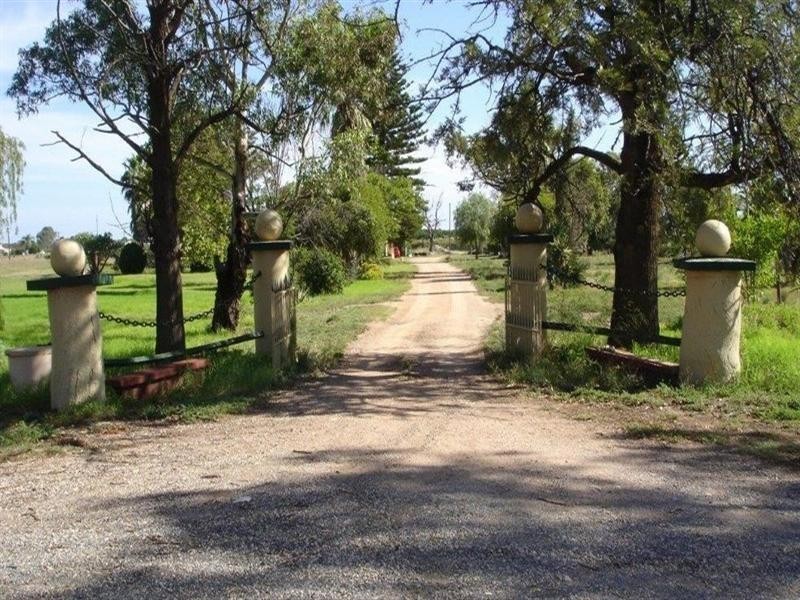 20023 Renmark Avenue, Renmark SA 5341