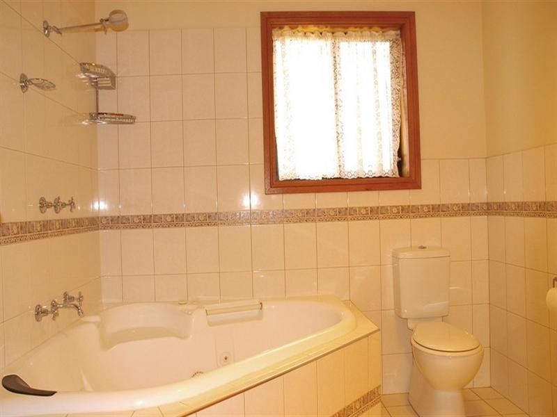 2 Mead Court, Renmark SA 5341