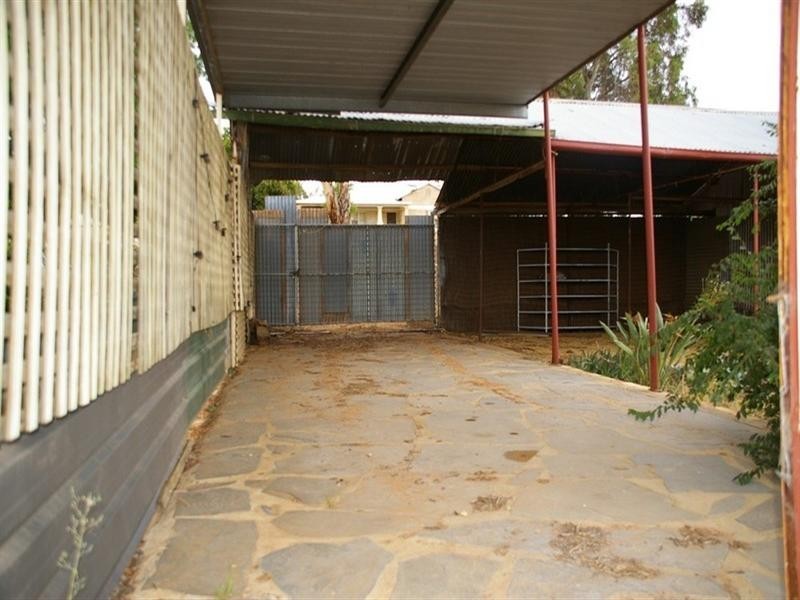 6 Merritt Avenue, Berri SA 5343