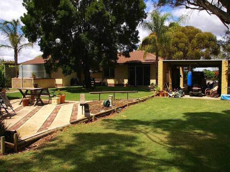 176 Seventh Street, Renmark SA 5341