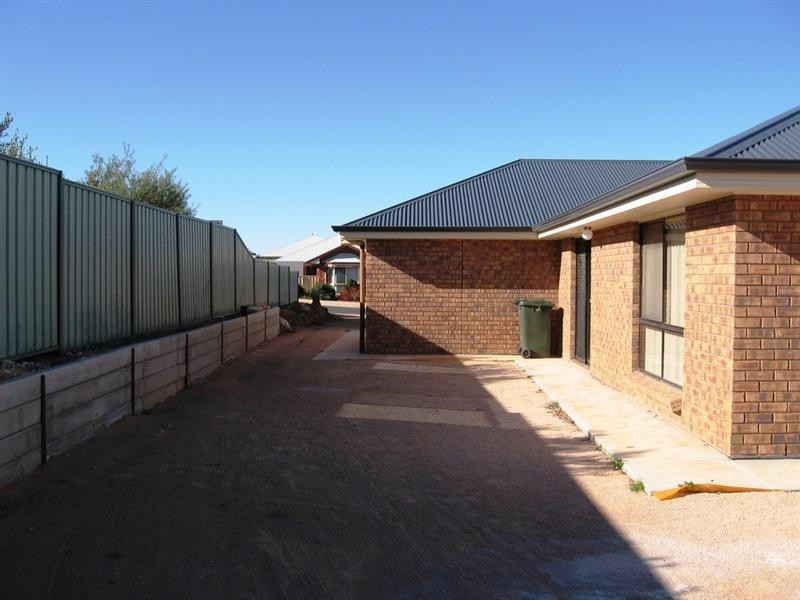 9 Ian Drive, Paringa SA 5340