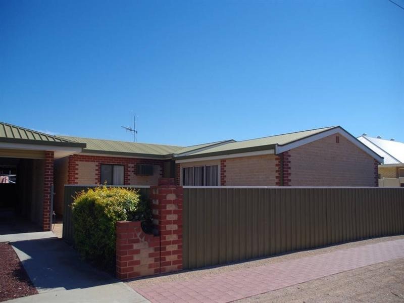 82 Sixteenth Street, Renmark SA 5341